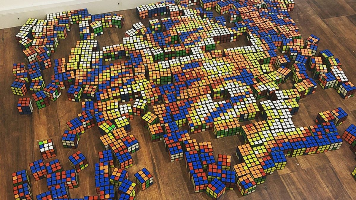 Un artista italiano ha realizzato un ritratto dal cubo di Rubik